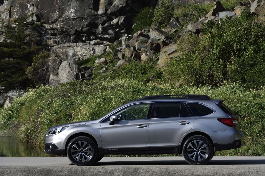  Subaru Outback 2015 года  (ZA) (фото 6 из 8)